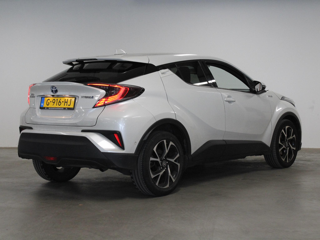 52761647-2.jpg