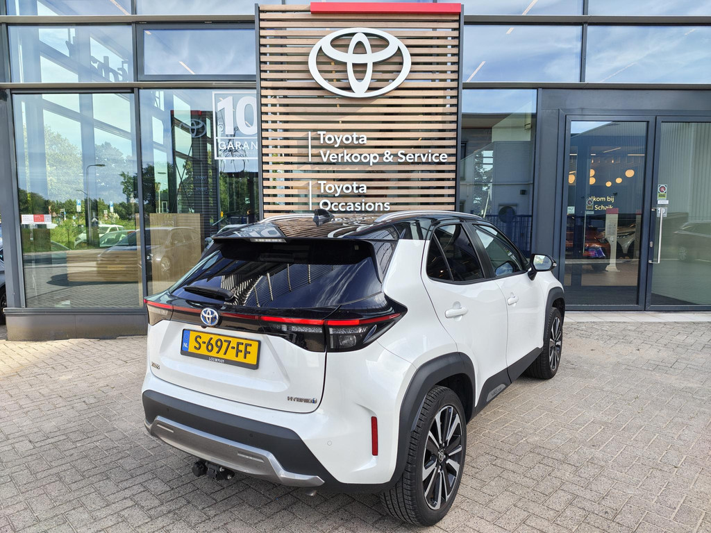 56528663-2.jpg